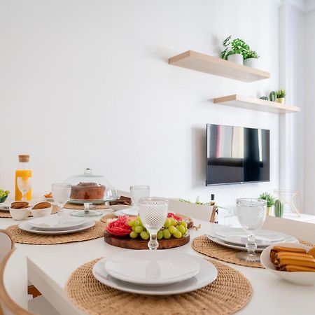 Host Wise - Spacious Comfortable Apartment - Balcony Porto Exterior photo