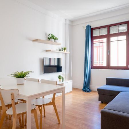 Host Wise - Spacious Comfortable Apartment - Balcony Porto Exterior photo