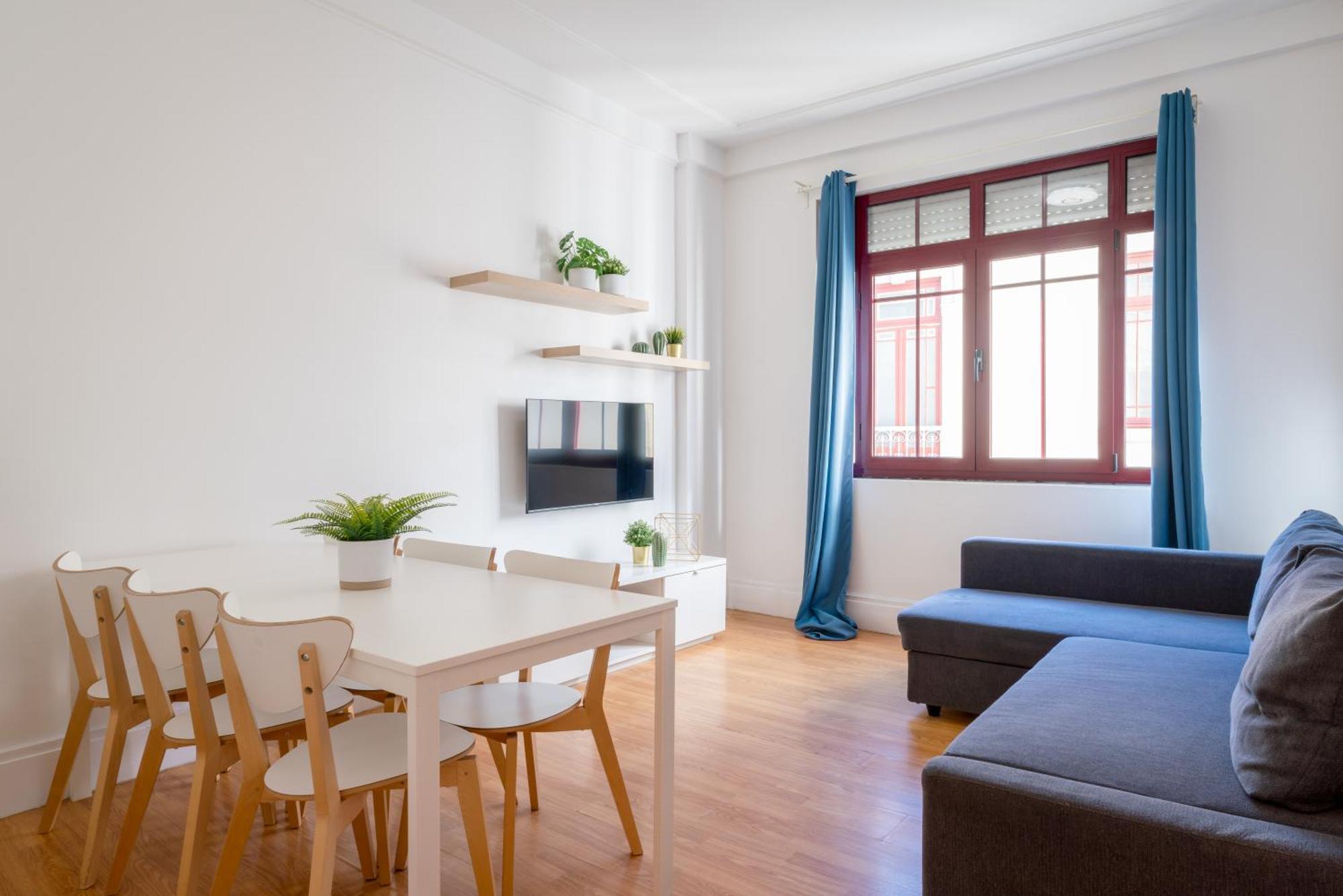 Host Wise - Spacious Comfortable Apartment - Balcony Porto Exterior photo