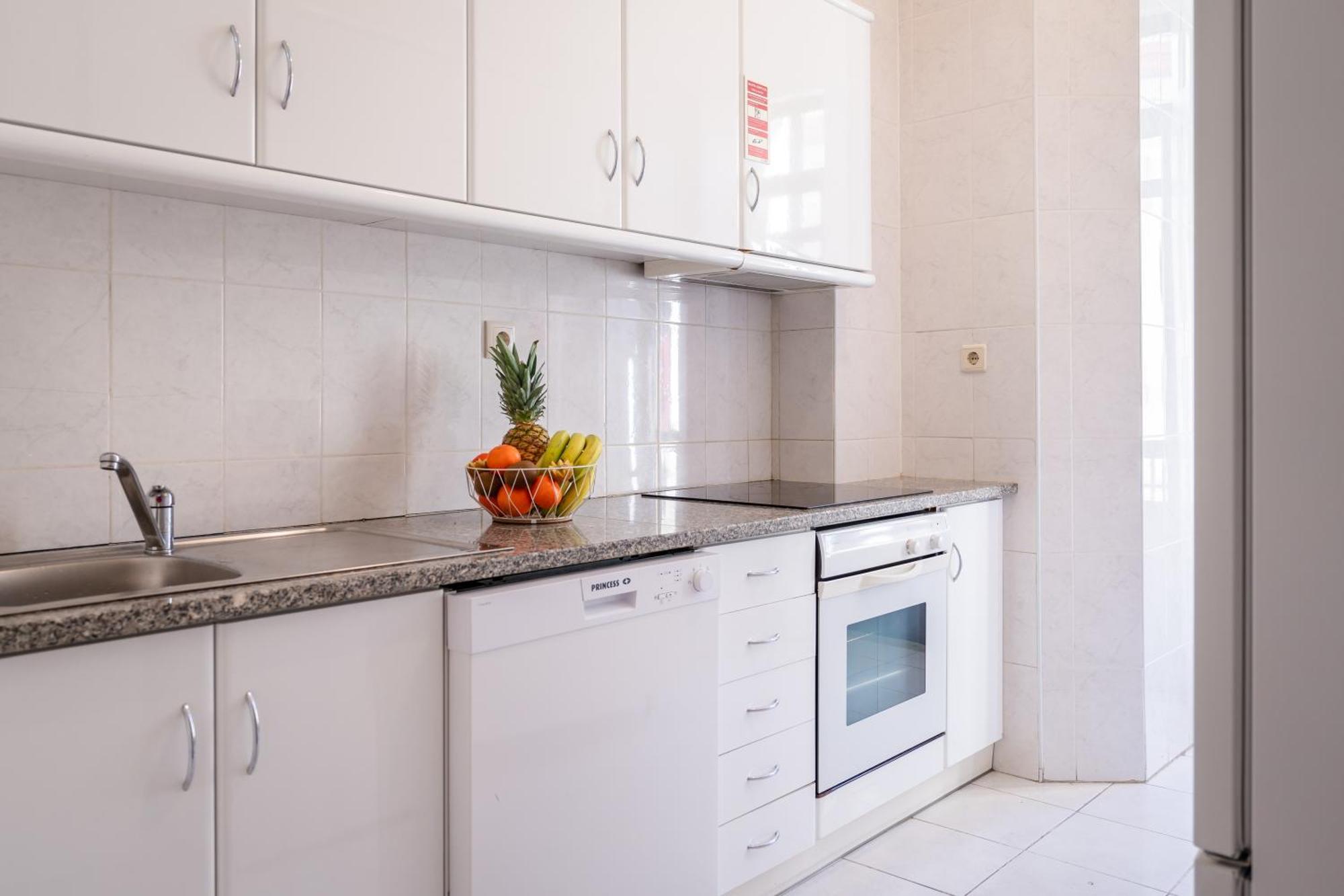 Host Wise - Spacious Comfortable Apartment - Balcony Porto Exterior photo