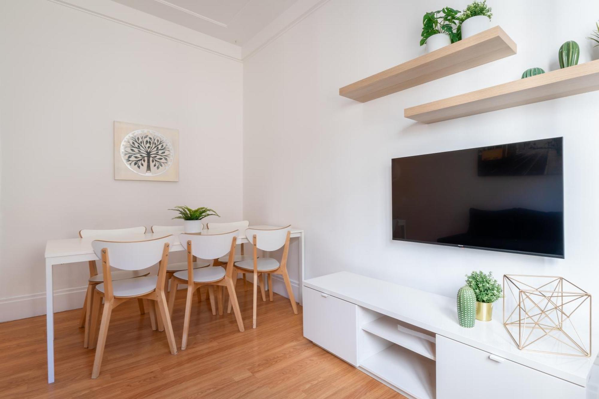 Host Wise - Spacious Comfortable Apartment - Balcony Porto Exterior photo