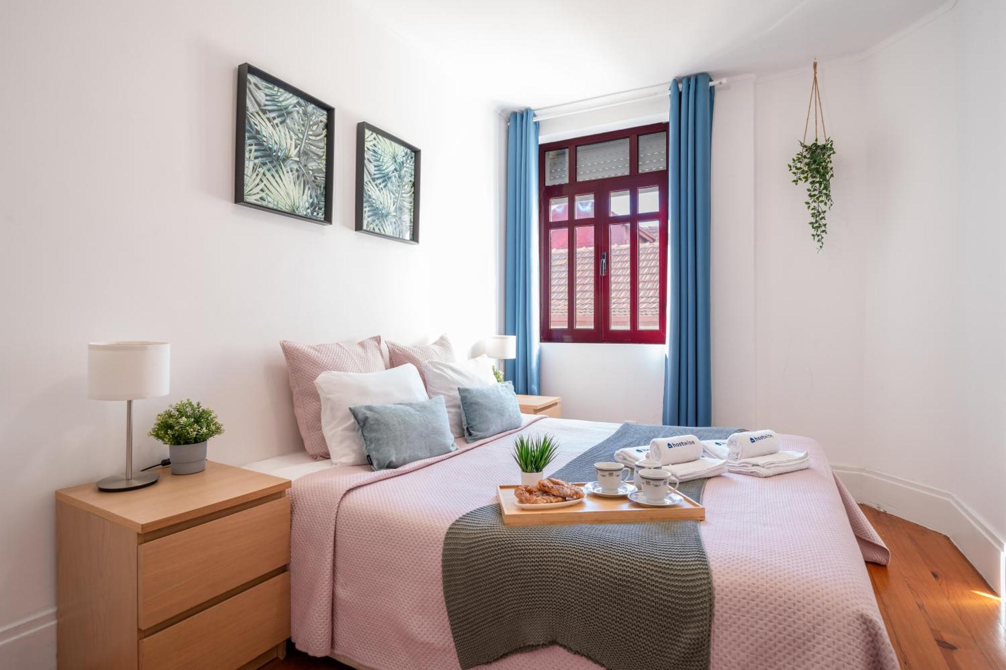 Host Wise - Spacious Comfortable Apartment - Balcony Porto Exterior photo