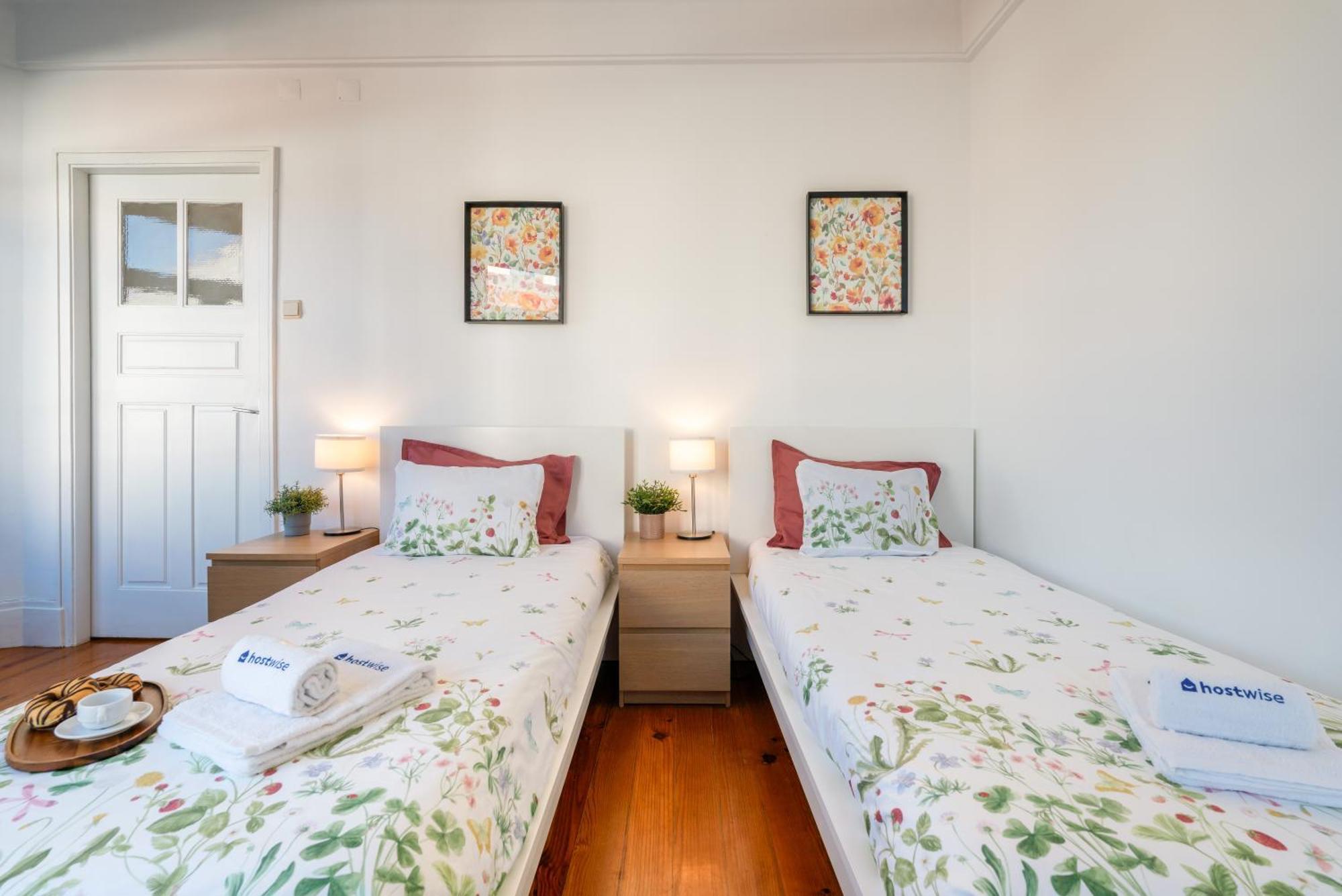 Host Wise - Spacious Comfortable Apartment - Balcony Porto Exterior photo