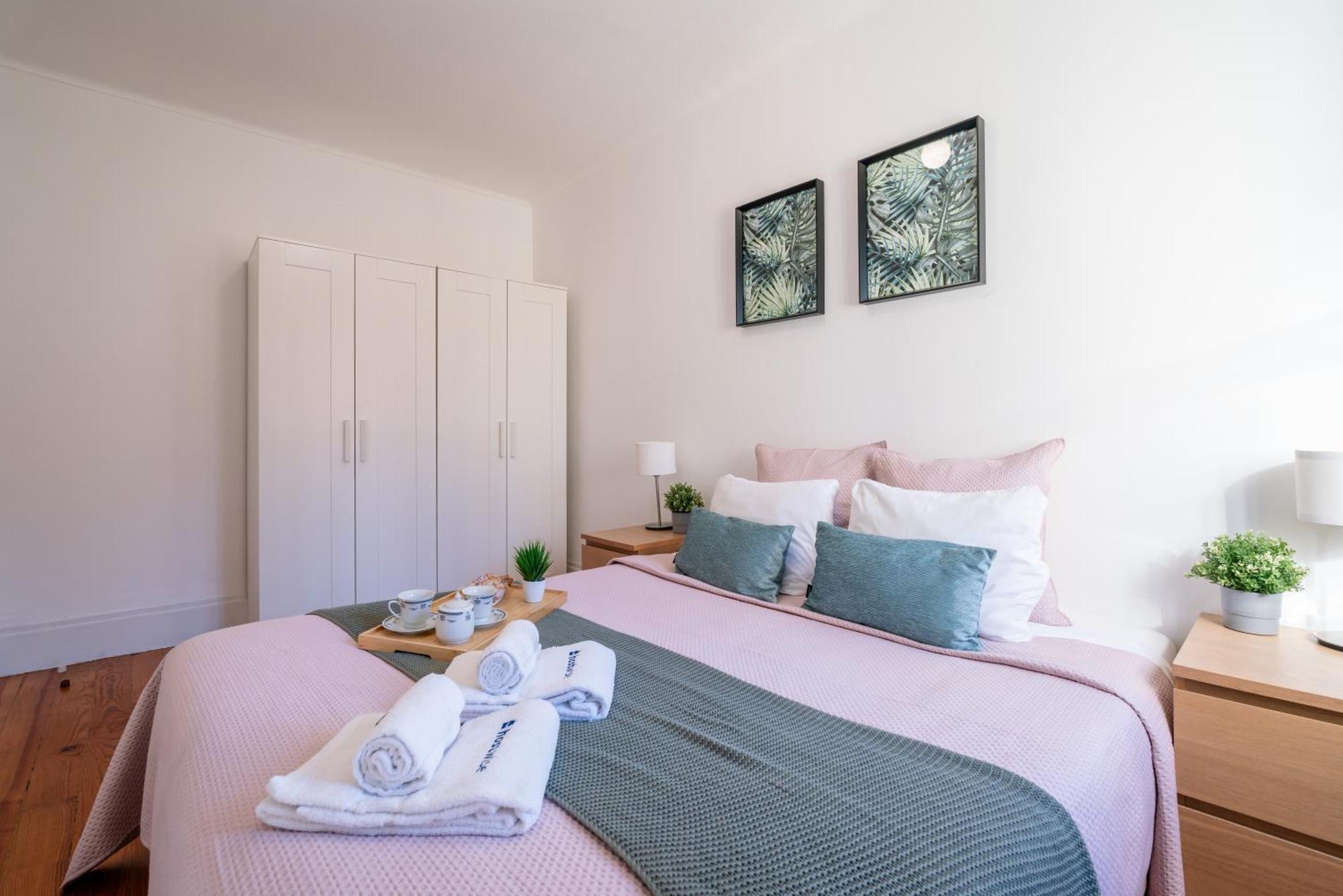 Host Wise - Spacious Comfortable Apartment - Balcony Porto Exterior photo