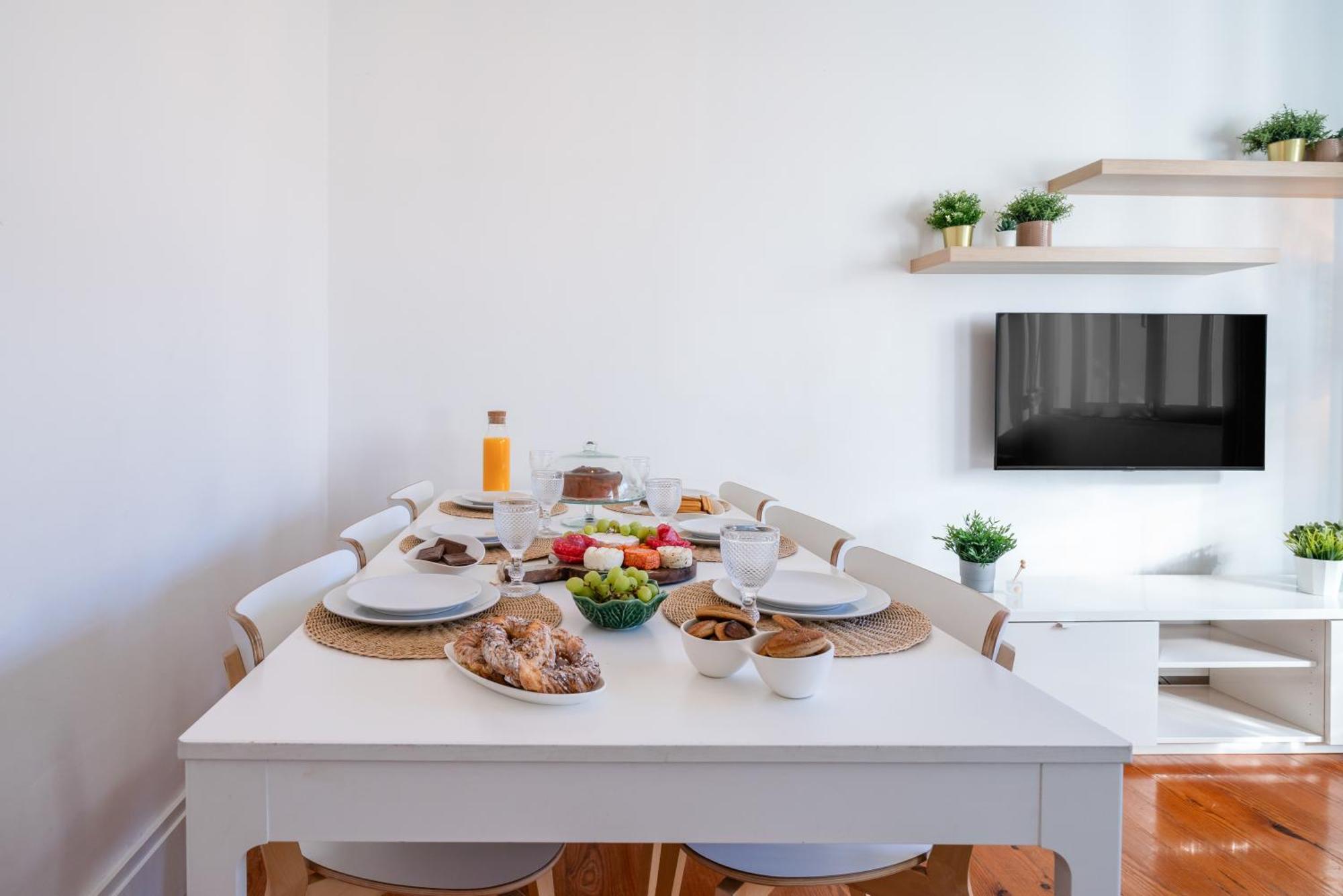 Host Wise - Spacious Comfortable Apartment - Balcony Porto Exterior photo